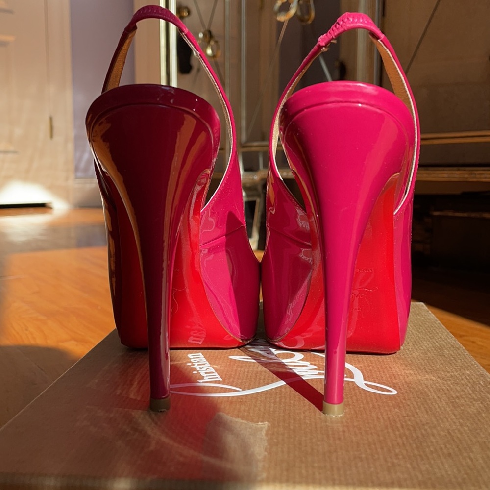 Christian Louboutin Sling Back Pump